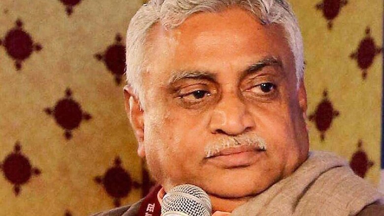 Encourage Indian Firms to Replicate Imported Goods, Use Bull Power to Generate Energy: Manmohan Vaidya
