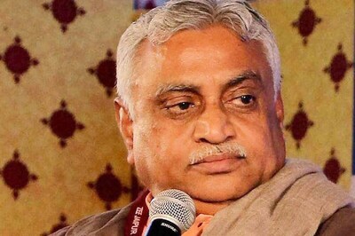 Encourage Indian Firms to Replicate Imported Goods, Use Bull Power to Generate Energy: Manmohan Vaidya