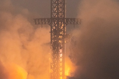 Video: SpaceX's Starship Rocket Splashes Down In Indian Ocean After Test Mission