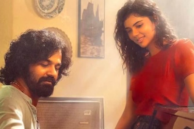 Vineeth Sreenivasan Unveils New Poster Of Varshangalkku Shesham