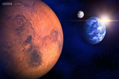 Two moons hoax: Mars won't be as big as the moon on August 27; ignore those social media messages