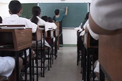 Delhi govt gives green signal to school fee hike