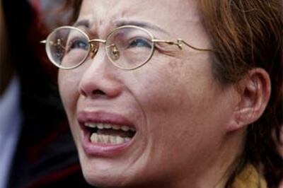 Hundreds stranded in typhoon-hit Taiwan