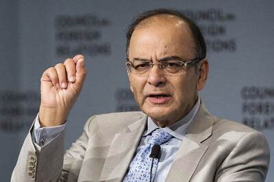 Arvind Kejriwal made defamatory remarks to score political points: Arun Jaitley