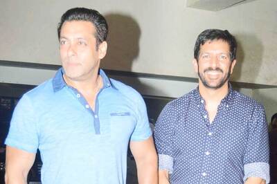 Salman, Kabir Khan want Gajendra Chauhan to quit FTII post
