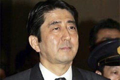 Japan's new PM in China to mend ties