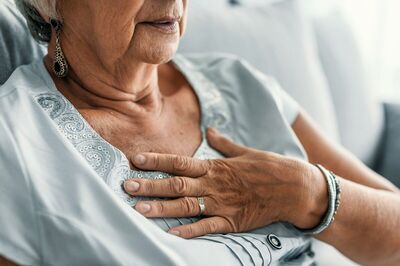 Heart Attack Symptoms In Women: Here Are A Few Warning Signs To Look Out For
