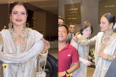 Rekha Playfully Slaps Man As He Poses With Her; Fans Say 'He Won't Take A Bath', Video Goes Viral