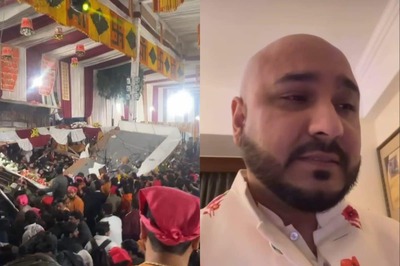With Singer B Praak at 'Mata Jagran' in Delhi's Kalkaji, a Horrific Accident Takes Place; 1 Dead | On Cam