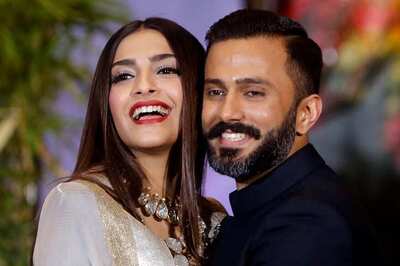 This is What Anand Ahuja Did to Support Sonam Kapoor After Marriage