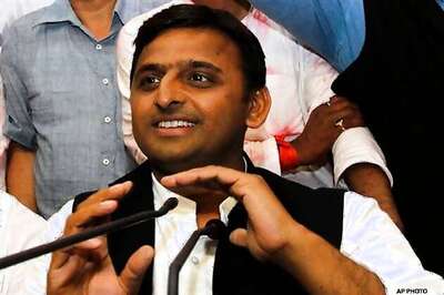 Create IT friendly climate in UP: Akhilesh to officials