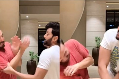 Riteish Deshmukh Beats Up Ayaz Khan for Slapping 'Aditi' Genelia D'Souza in Hilarious Reel