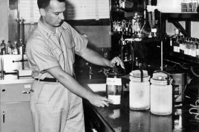 The Doctor From Nazi Germany and the Roots of the Hunt for Life on Mars