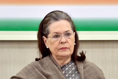 Cong Chief Sonia Gandhi Forms 3-member Team to Tackle Party Disquiet Over Sacrilege Issue