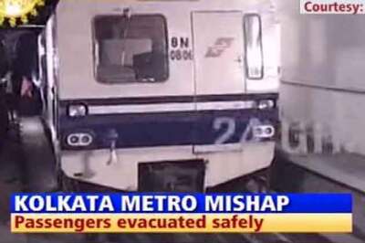Two bogies of Kolkata metro rail get derailed