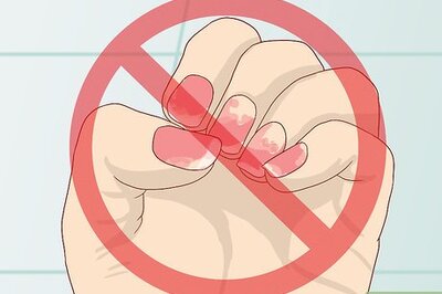 How to Stop Peeling Fingernail Polish Off