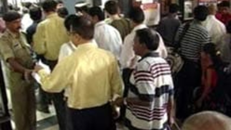 Hyd, B'lore old airports to remain operational