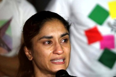 'Don't Blackmail us by Threatening With our Jobs': Vinesh Phogat Hits Out at Those 'Spreading Fake' Reports