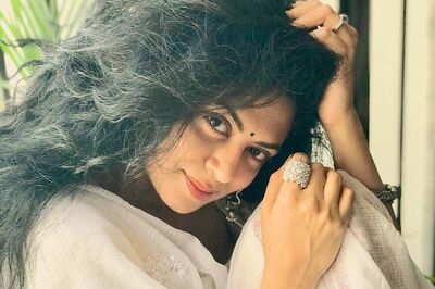 TV Actress Kavita Kaushik Records Video of Ambulance Stuck in Traffic, Slams Irresponsible Commuters