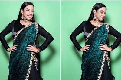 International Women's Day: Rupali Ganguly Celebrates Womanhood, Makes Fashion Statement With Her Stylish Saree