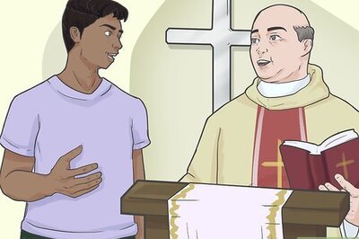 How to Wear the Brown Scapular