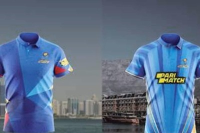 MI Emirates And MI Cape Town Unveil Official Kits, Both Teams to Don Iconic Blue And Gold Stripes Associated With Franchise