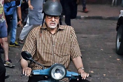 Amitabh Bachchan wraps up shooting for 'Te3n', sorts out scripts for new projects