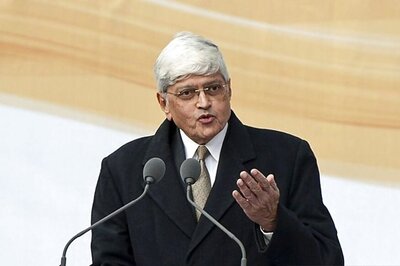 Gopalkrishna Gandhi to File Nomination on Tuesday
