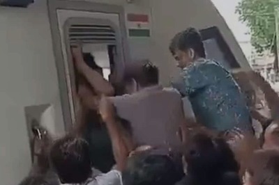 'Mai Chalaunga': Loco Pilots Lock Horns Over Running Agra-Udaipur Vande Bharat Train | Video
