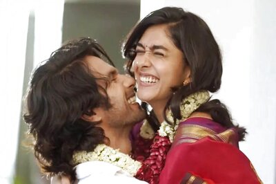 Mrunal Thakur Opens Up About Jersey’s Poor Box Office Collections, Says Nani's Version Could've Impacted