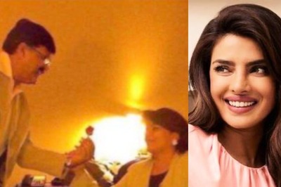 Priyanka Chopra's Dad Gives Rose to Her Mom Madhu Chopra in Mushy Wedding Anniversary Pic