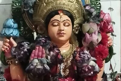 People in West Bengal Witness a 'Miracle' After Mansa Devi's Eyes Close Suddenly