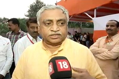 RSS Condemns Attack on Yechury, Asks CPM Not to Drag Sangh Into It