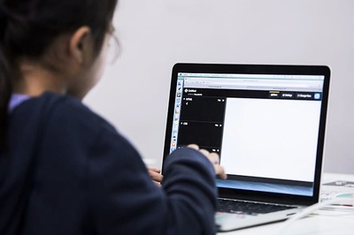 'World's First' Digital Student Incubator Goes Online