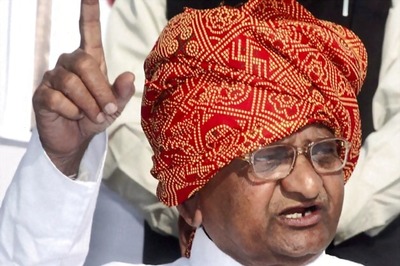 Decentralisation of power key to weed out graft: Anna
