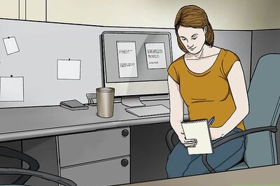 How to Ask Someone to Be Your Bridesmaid