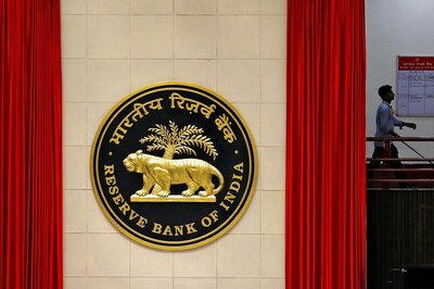 Bankers, Financial Experts Hail RBI's Growth-oriented Policy