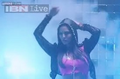 Sunny Leone gets lessons in Marathi for 'Jackpot'