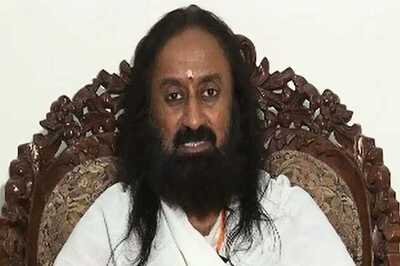 Shri Shri Ravi Shankar: Don't ban 'Vishwaroopam'