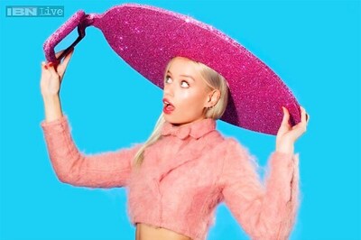 Acer launches a selfie hat with a built-in tablet