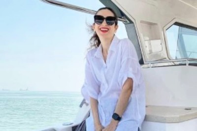 Karisma Kapoor is Enjoying the 'Last 2 Days' of 2020