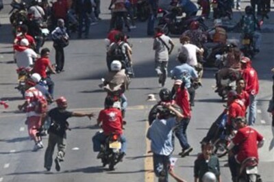 Thai army clashes with anti-government protesters