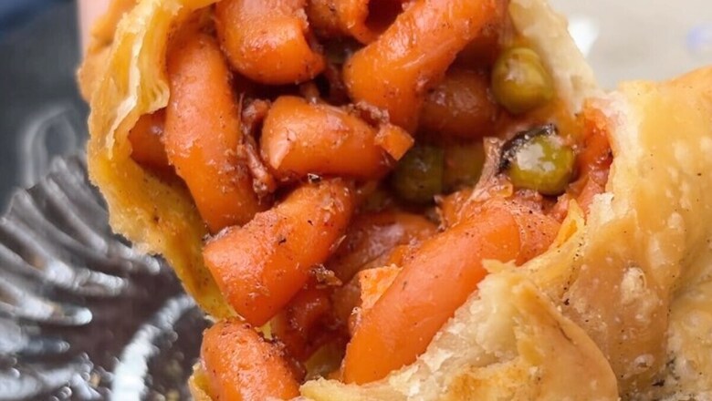 'Kuch Toh Sharam Karo Janaab': Swiggy's Hilarious Dig At Viral Samosa-Pasta Fusion