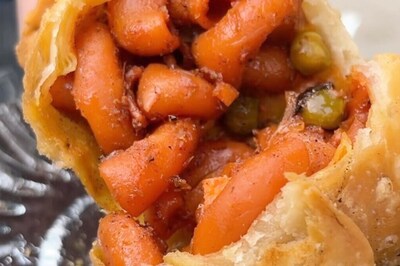 'Kuch Toh Sharam Karo Janaab': Swiggy's Hilarious Dig At Viral Samosa-Pasta Fusion