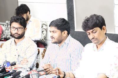 As Jignesh Advises Alpesh Thakor to Not Join BJP, Hardik Patel Tries to Bring Him Back to Congress Fold