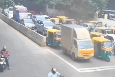 Bengaluru Cop Stops Thief By Jumping In Front Of His Two-wheeler, Gets Dragged For 20 Metres