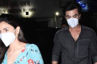 Alia Bhatt’s Elegant Blue Dress for Date with Ranbir Kapoor Costs...