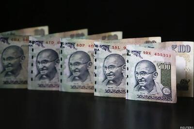 Rupee ends at 61.73 versus US dollar