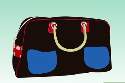 How to Pack Your Bag for the Pool (Teen Girls)