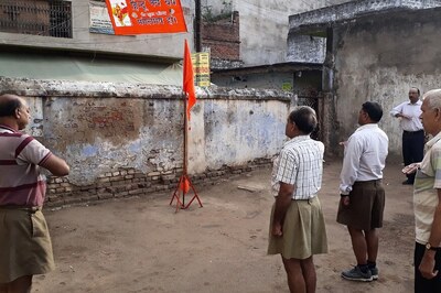 RSS & CPI(M)-DYFI Workers Clash during March Taken out by Sangh Volunteers in Kerala